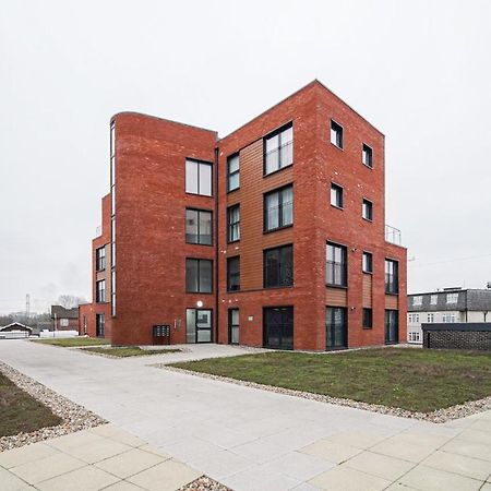 Livestay-Modern Apartment Minutes Away From Heathrow Slough Exteriér fotografie