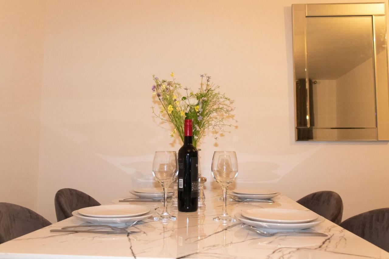 Livestay-Modern Apartment Minutes Away From Heathrow Slough Exteriér fotografie